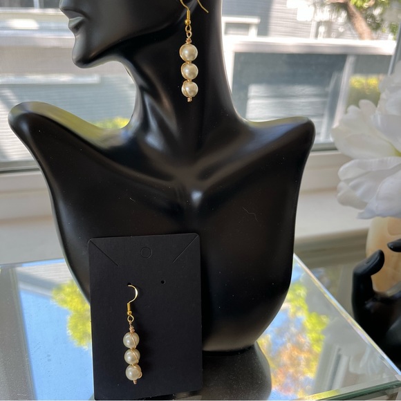 NEW Handmade Pearl Drop Earrings - Picture 3 of 5